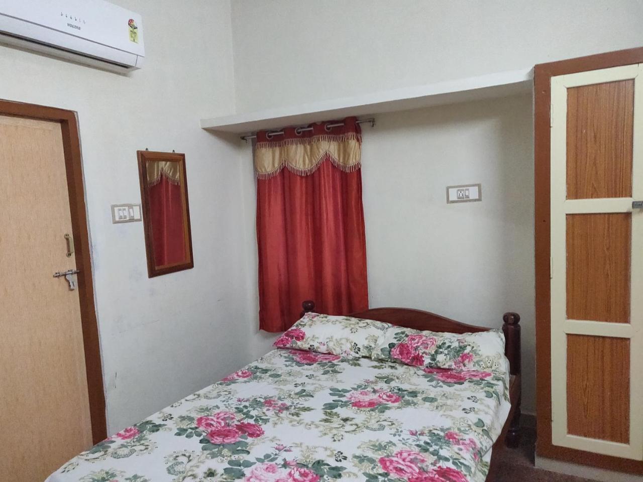 Отель Srb Residency Тируваннамалай Экстерьер фото
