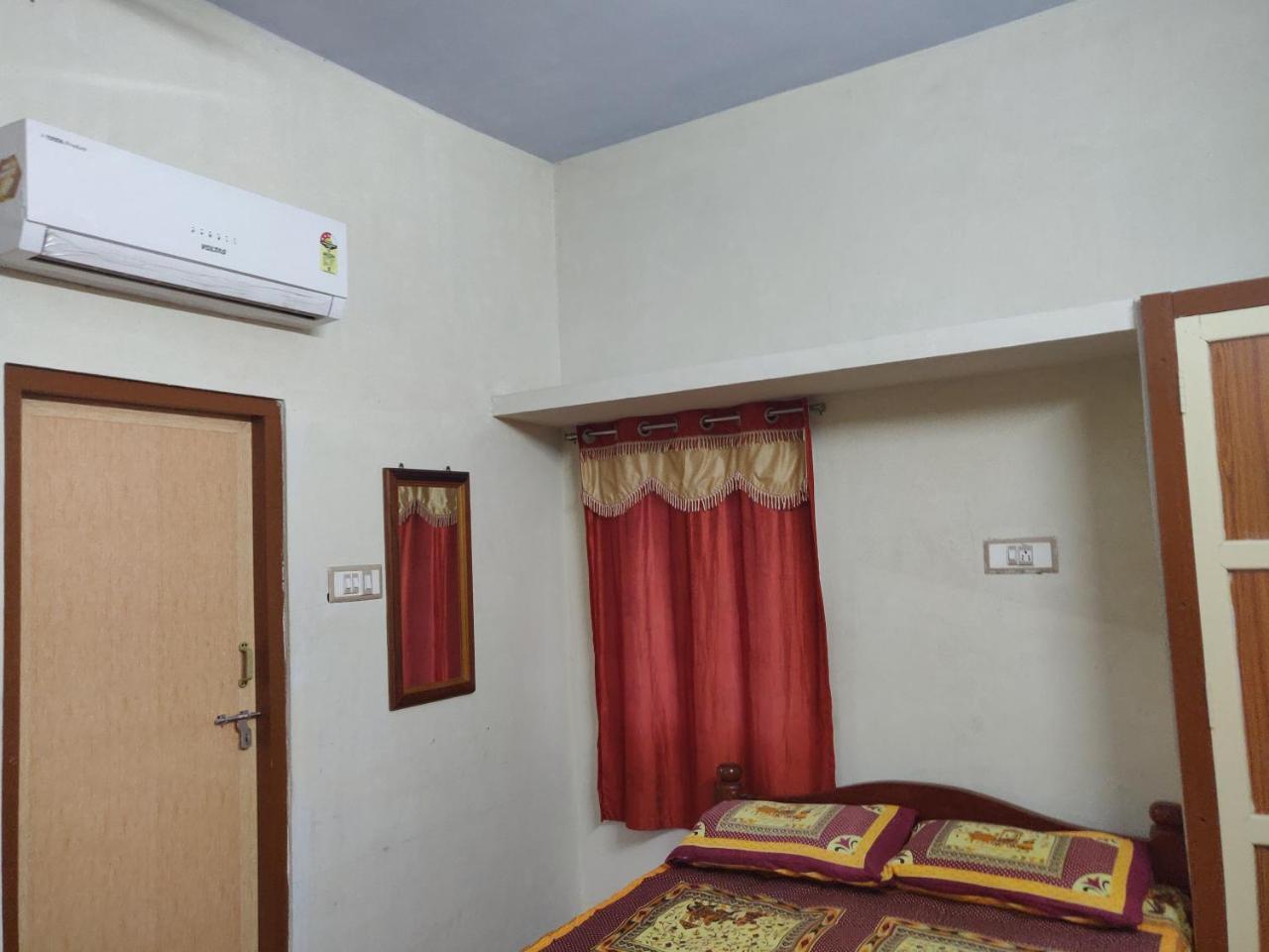 Отель Srb Residency Тируваннамалай Экстерьер фото